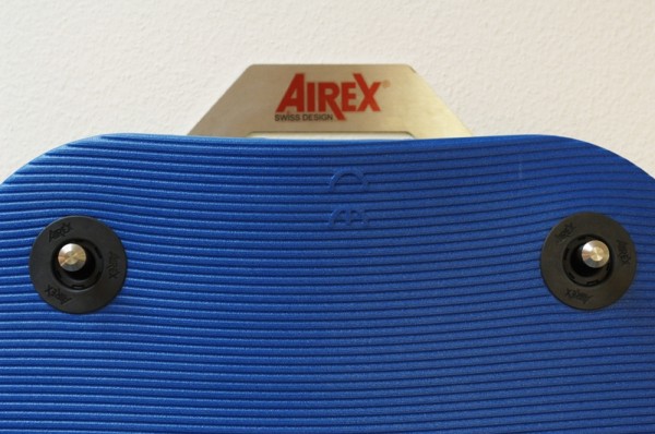 Airex Wandhalterung für Gymnastikmatten mit Ösen